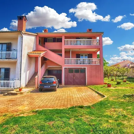 Apartment Fuer 4 Personen Ca 70 Qm In Flengi, Istrien Istrische Riviera *